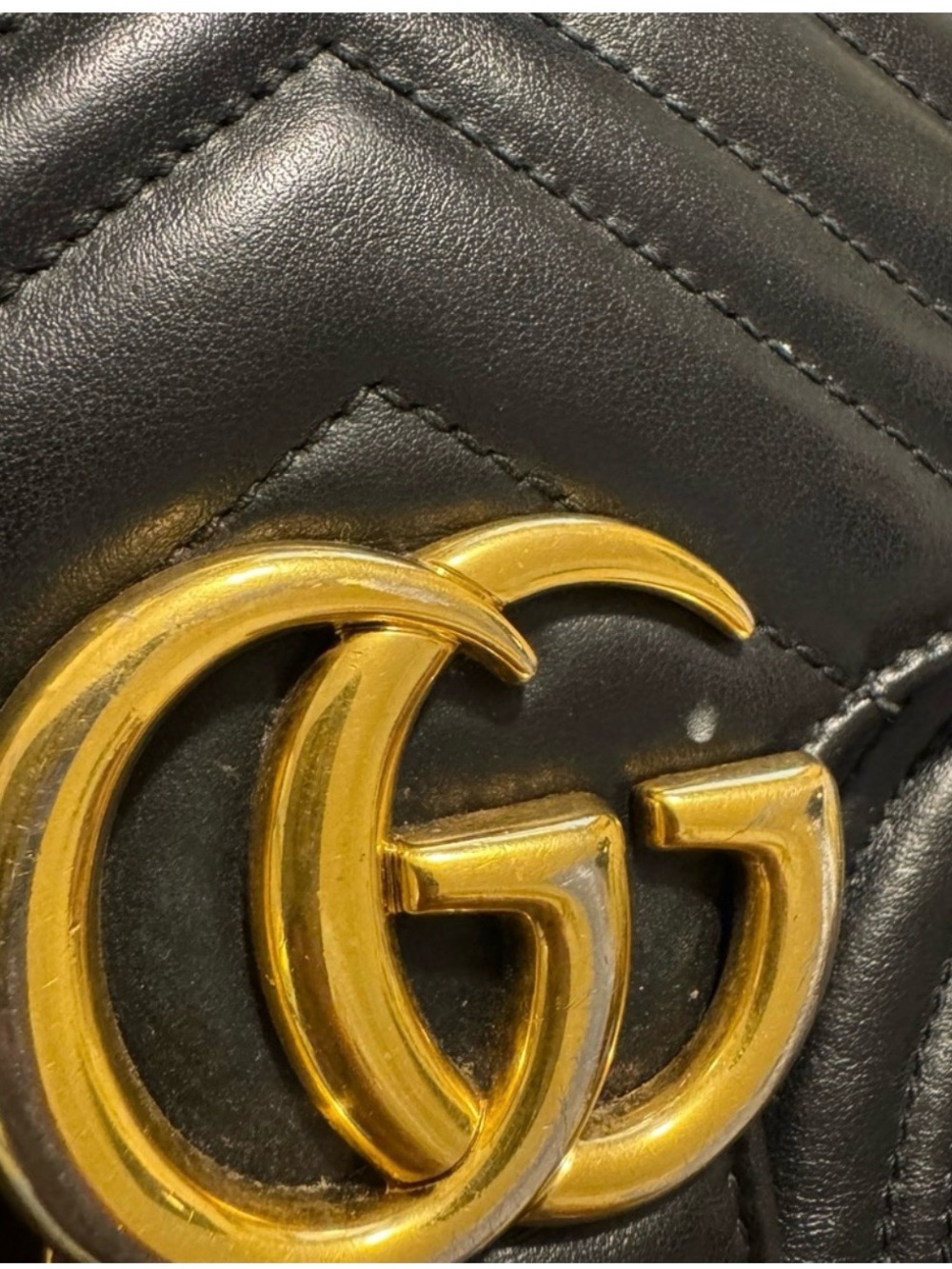 Gucci Black Chevron Matelassé Shoulder Bag with Gold Hardware - Picture 11 of 15